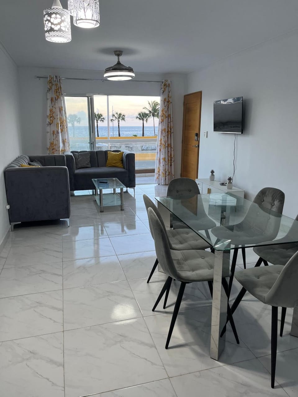 Living room, Dining area