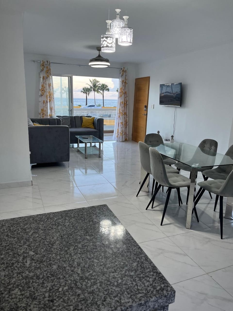 Living room, Dining area