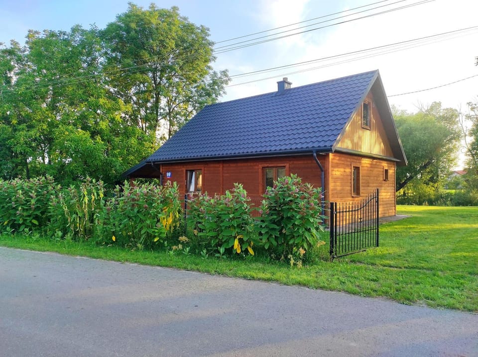 Property building, Off site, Day, Natural landscape, Summer, Garden, Garden, Garden view