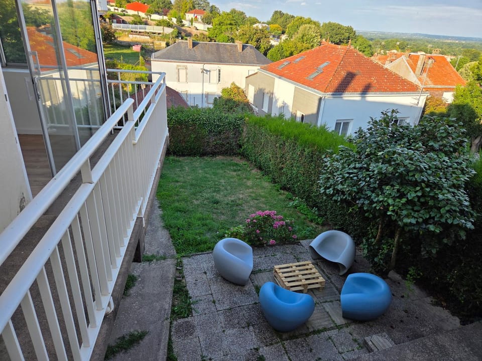 Maison 3 chambres 4 minutes du Puy House in Pays de la Loire