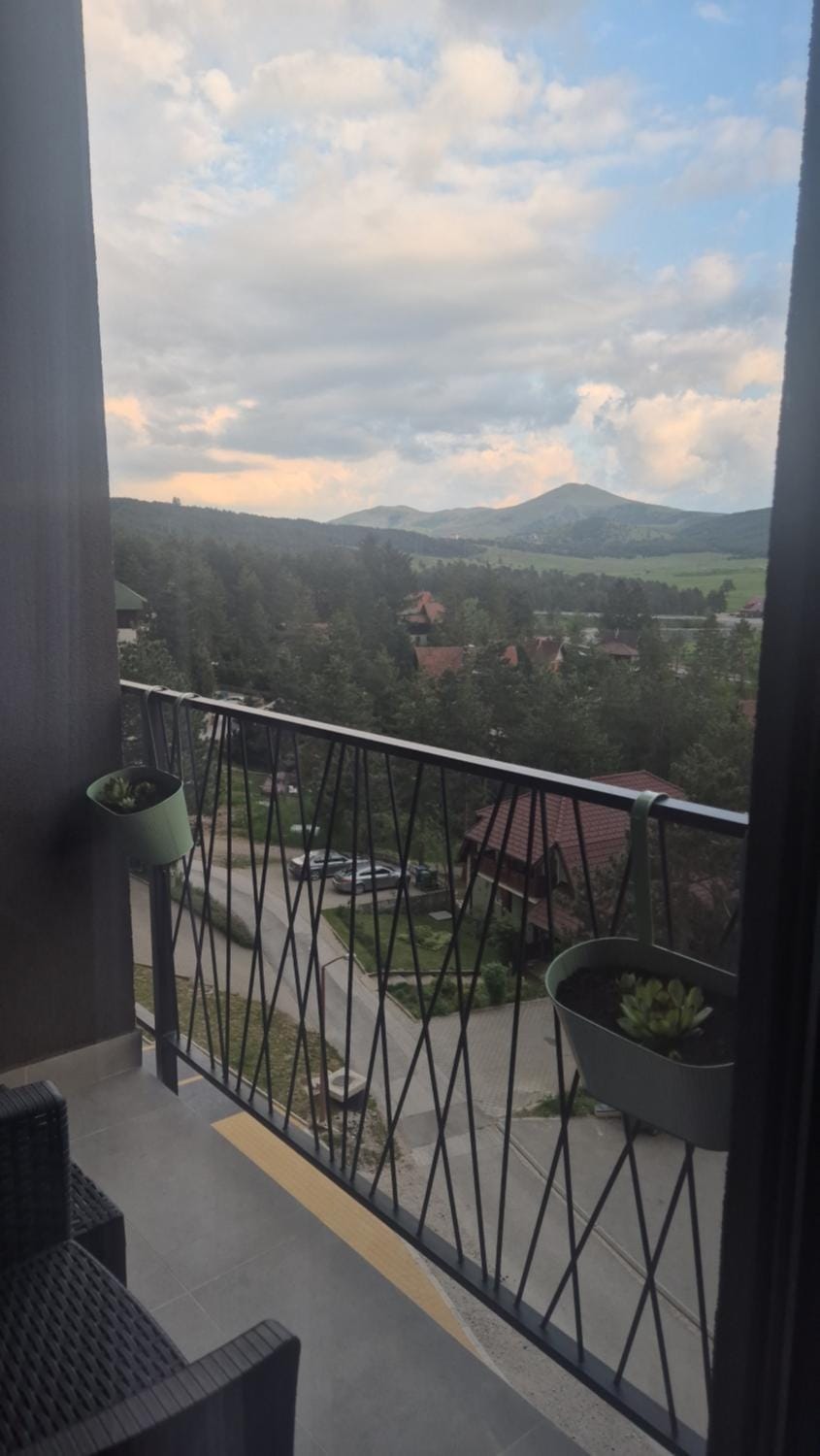 Day, Natural landscape, View (from property/room), Balcony/Terrace, Mountain view