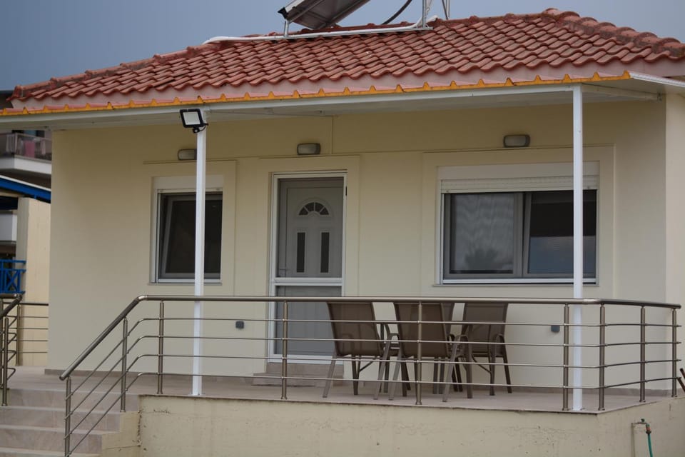 Property building, Balcony/Terrace