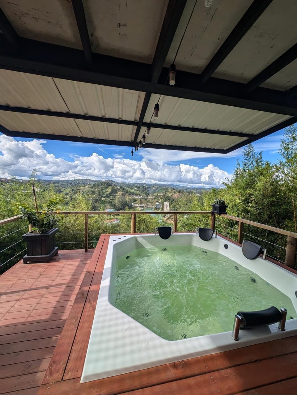 Hot Tub, Mountain view