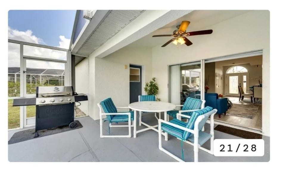 Spacious 3 bedroom pool home with lake view House in Four Corners