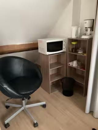 Nid du Beffroi Gare, Ferry & Shuttle Bed and Breakfast in Calais