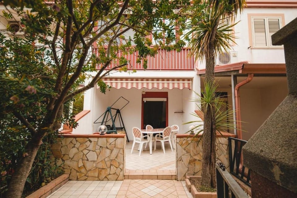 Casa Sole - Villetta al mare, patio e relax Apartment in Calabria