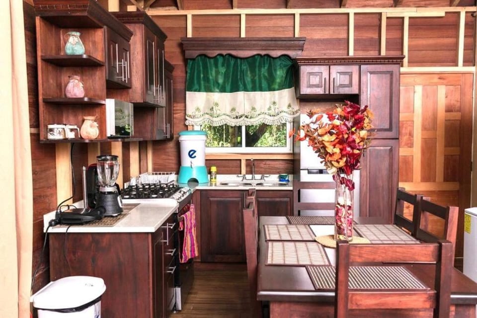 Beautiful Wooden Cabin W AC Cabin in Guatemala