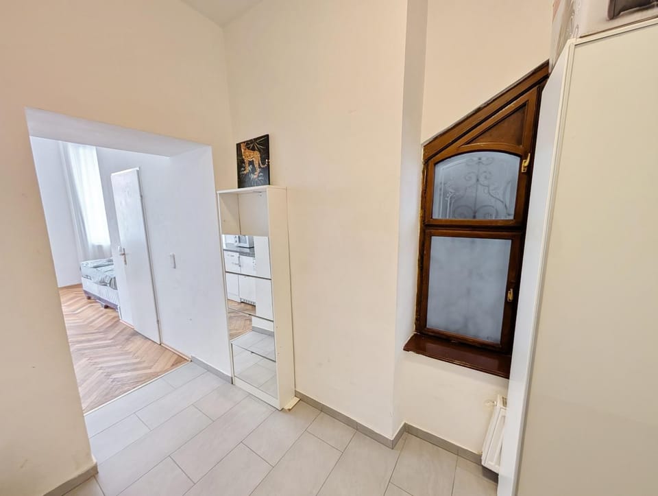 Charming Stay - Close to Vienna Attractions MZ17a Apartment in Vienna