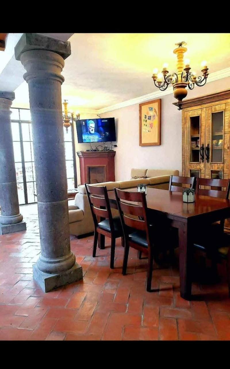 Casa de Campo luciérnaga House in San Miguel de Allende