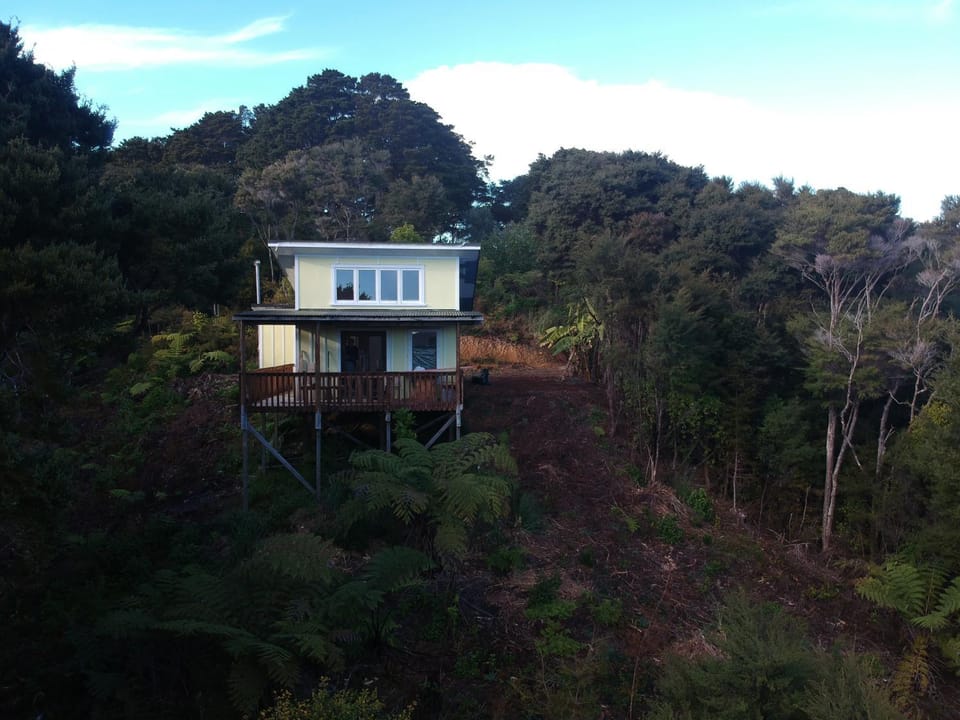 Waiotoi - The Bush Hideaway Chalet in Northland
