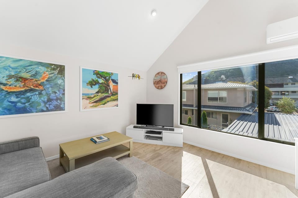 Town & Surf Retreat - Mount Maunganui House in Bay Of Plenty
