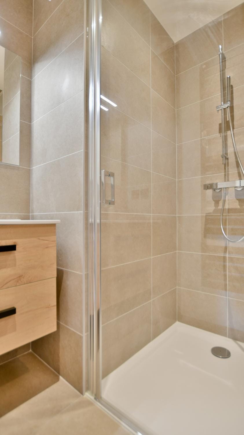 Shower, Bathroom