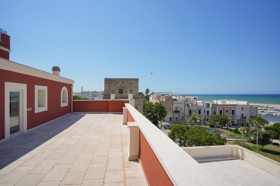 Palazzo della Torre - Seaview Luxury historical apartments Apartment hotel in Bari