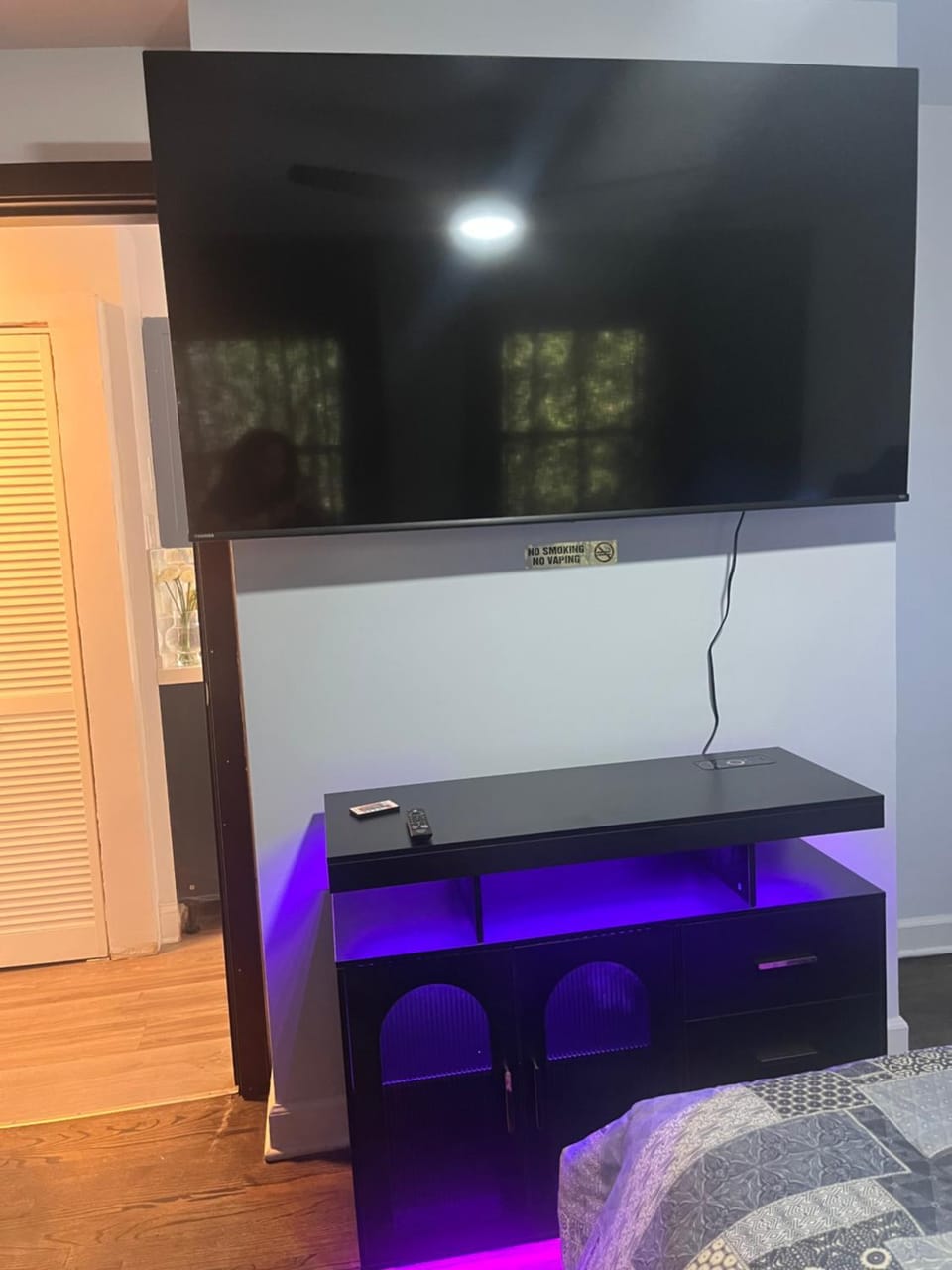 Entire 5 bedroom spacious mansion Apartment in Des Plaines