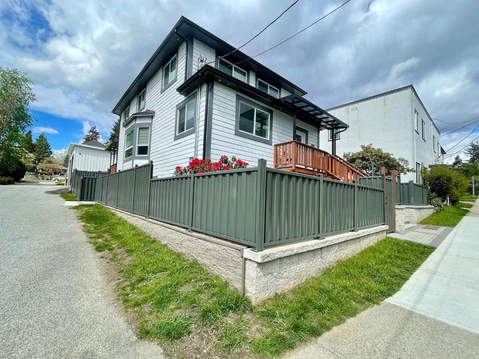 Property building, Street view