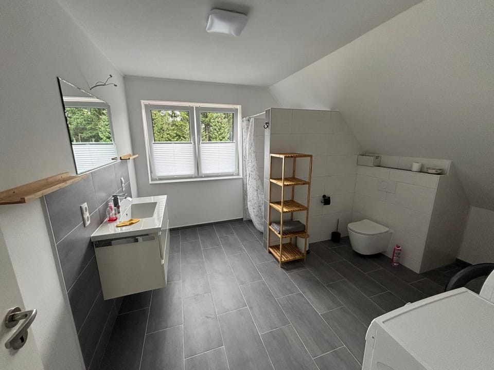 Shower, Toilet, Bathroom