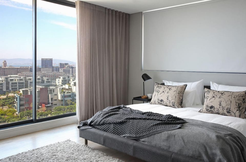 Luxury Green Point Penthouse with Ocean Views Apartment in Cape Town
