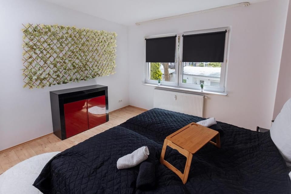 vivid & red - Netflix - City - Wifi - 4 Person Apartment in Essen
