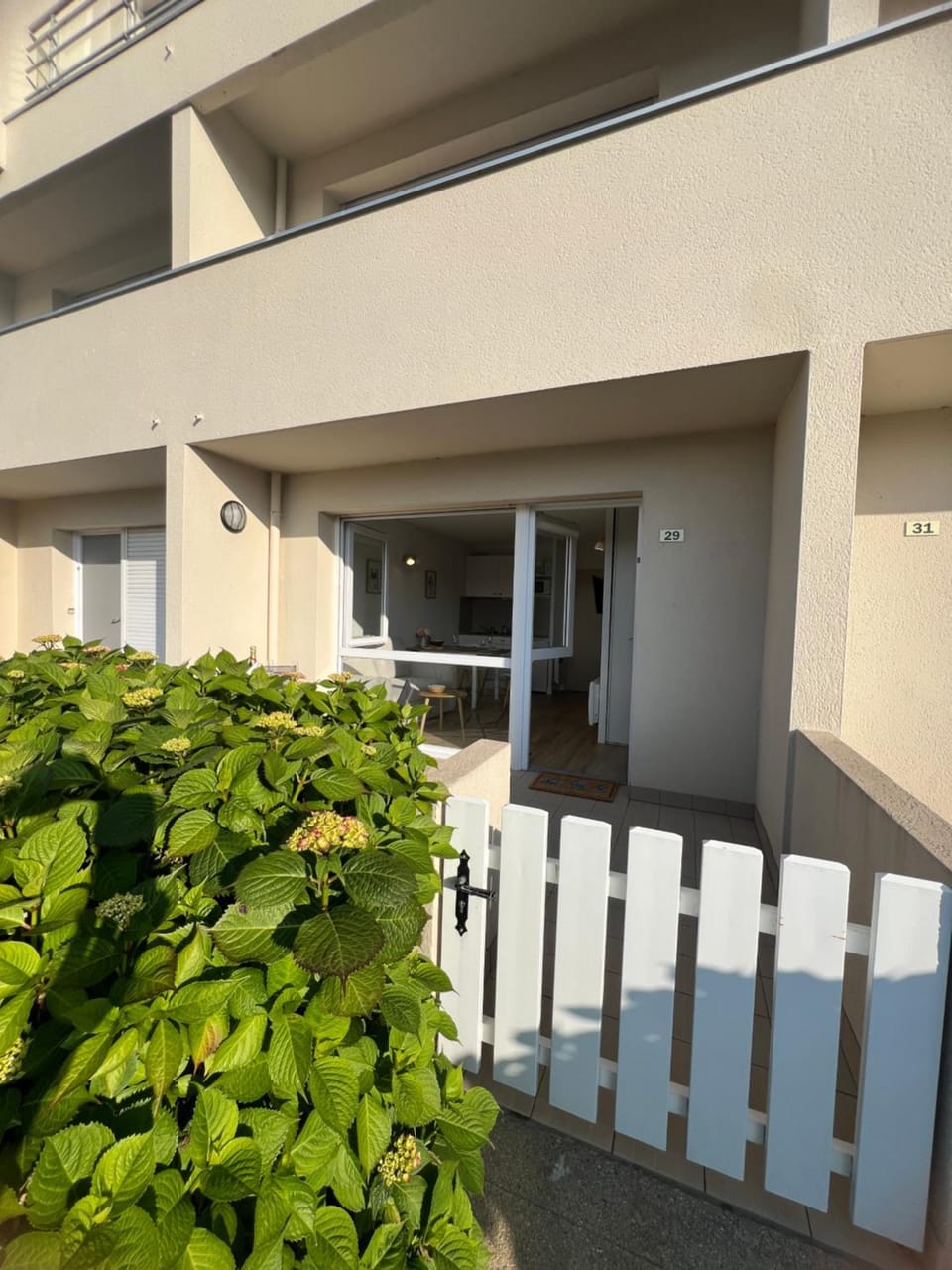 Property building, Balcony/Terrace