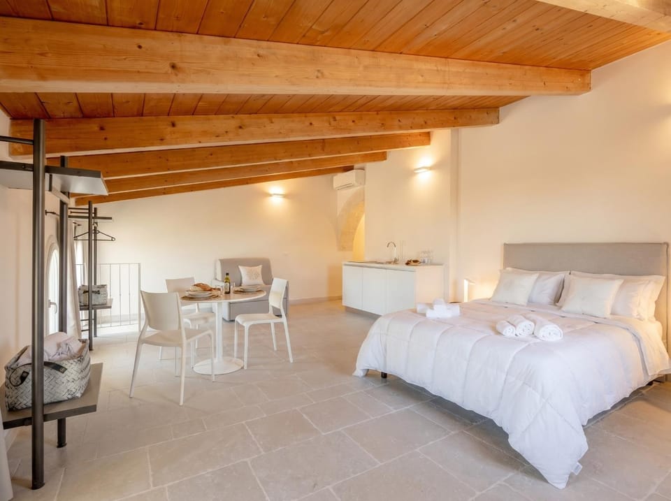 Palazzo della Torre 204 – Terrace Sea View Suite Apartment in Bari