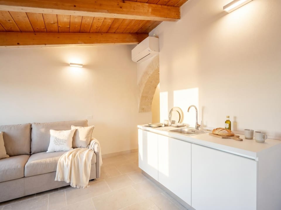 Palazzo della Torre 204 – Terrace Sea View Suite Apartment in Bari