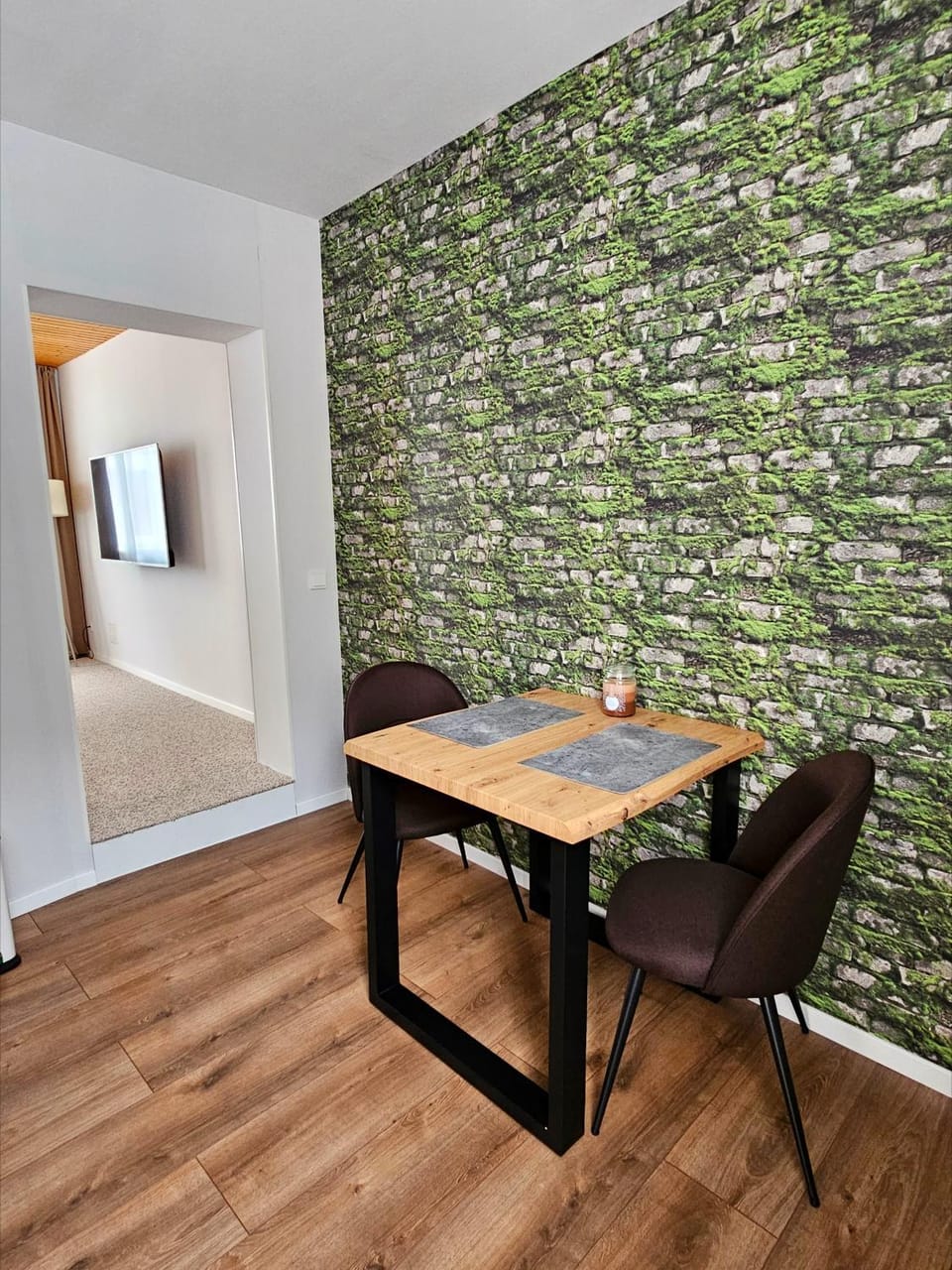 Seating area, Dining area