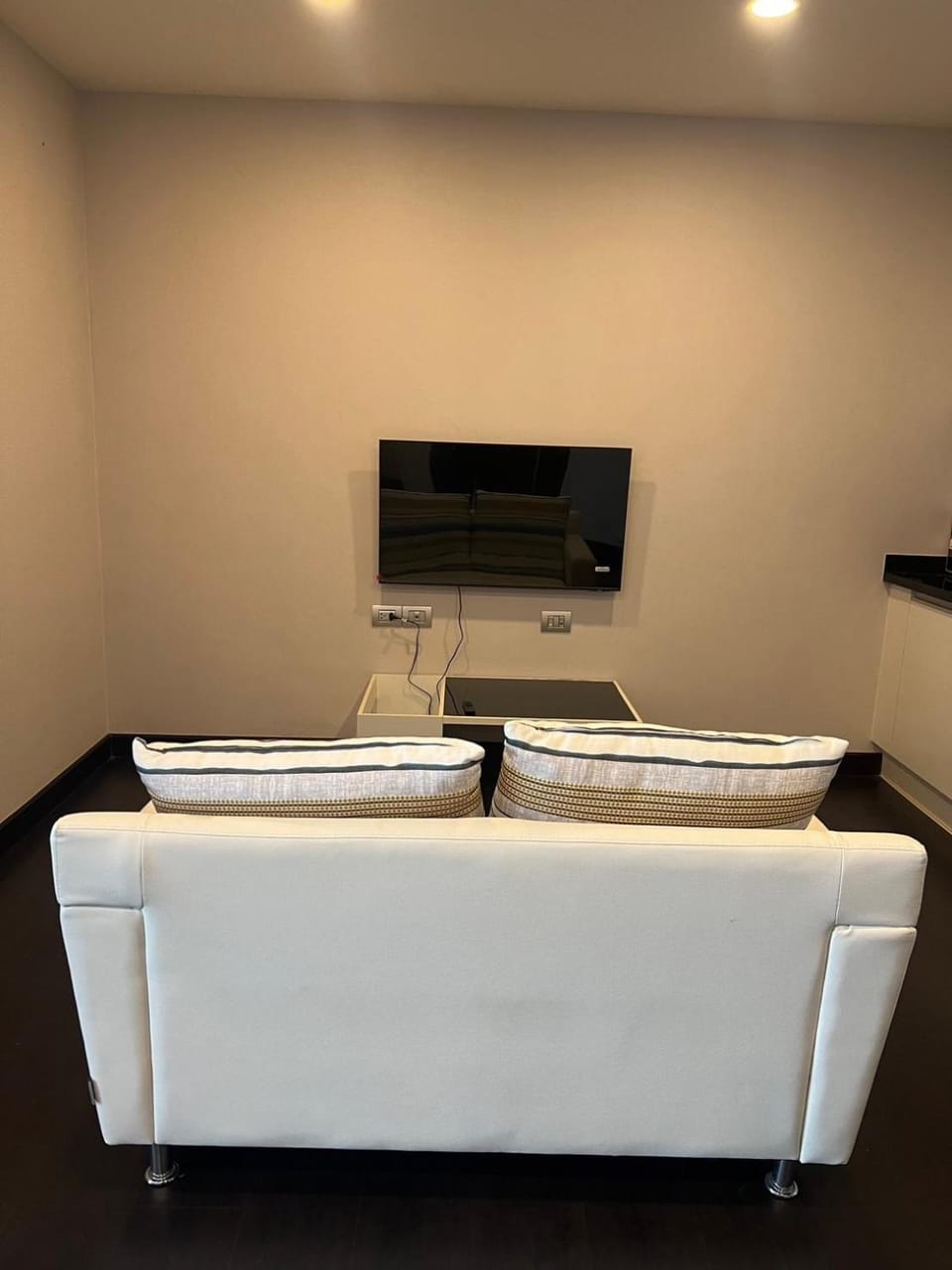 Bright & Stylish 2BR Apt Near Nimman #B703 Apartment in Chiang Mai