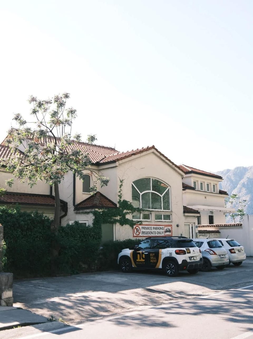 Kotoro Apartment, Sea View, 60m to Beach, Free Parking Apartment in Dobrota