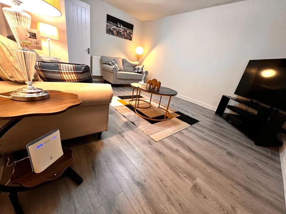 Living room, Photo of the whole room, Seating area
