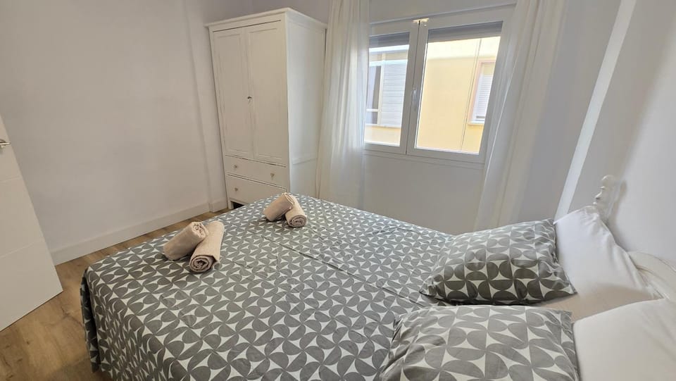 Bed, Photo of the whole room, Bedroom, towels, wardrobe