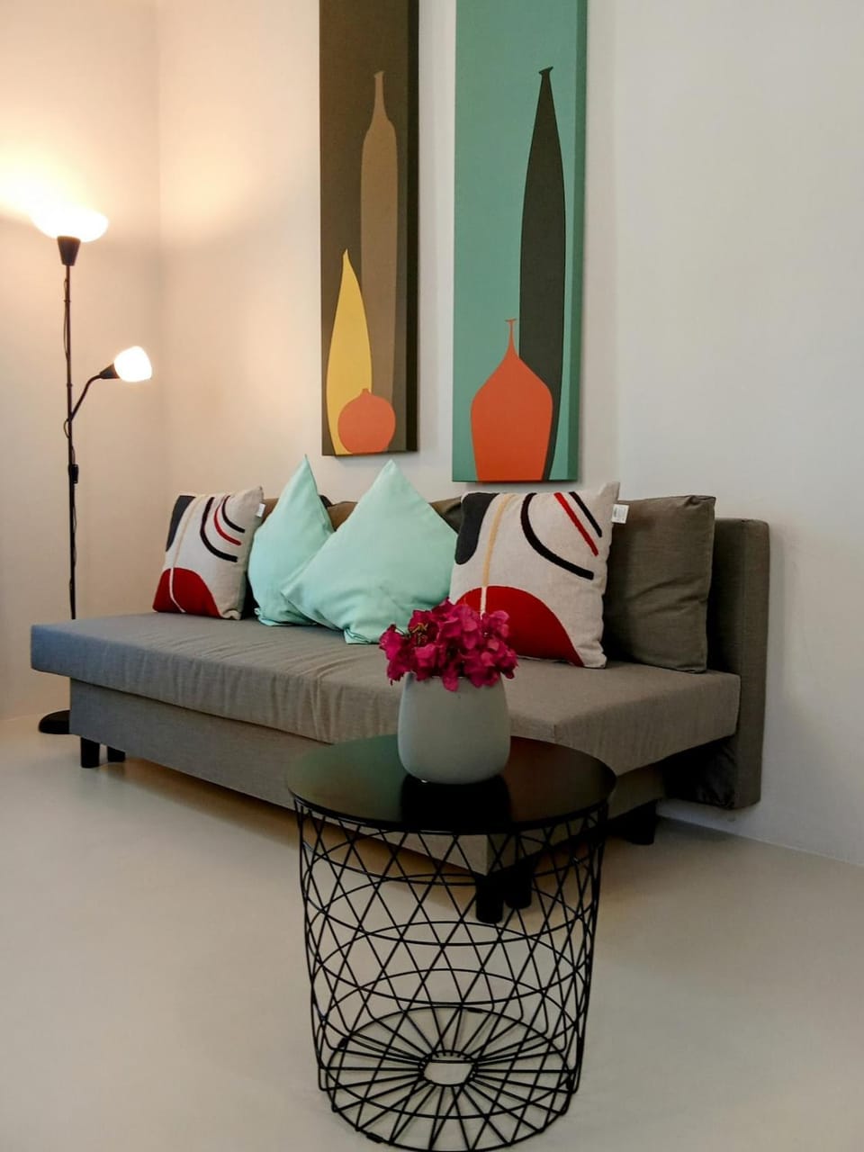 Living room, Seating area