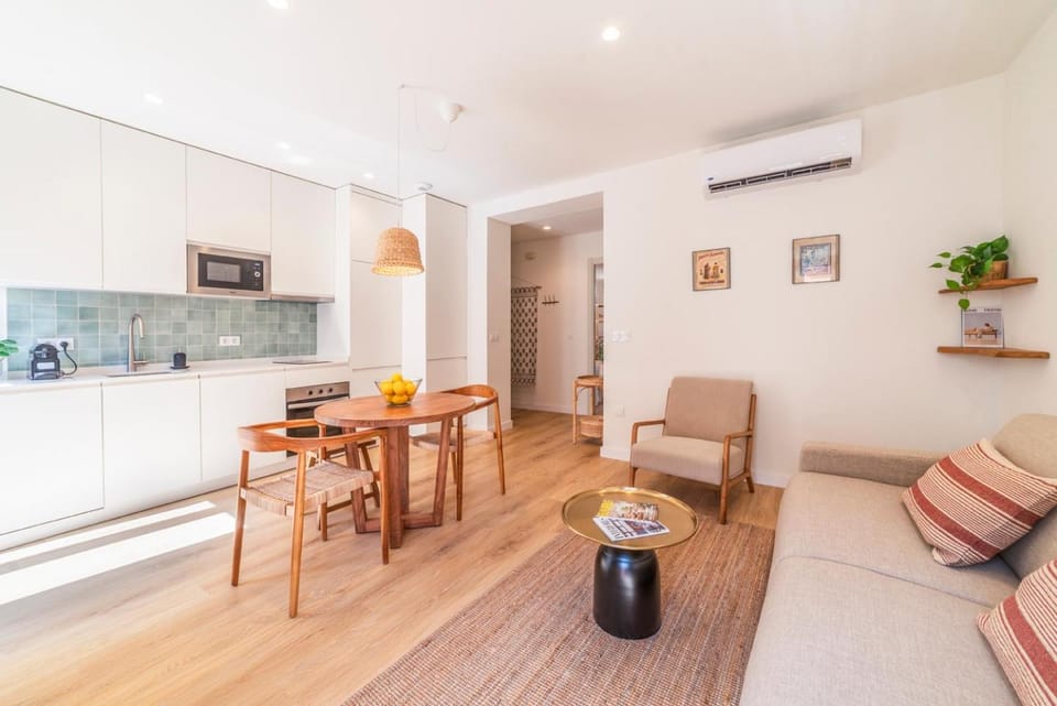 Céntrico apartamento con piscina Apartment in Seville
