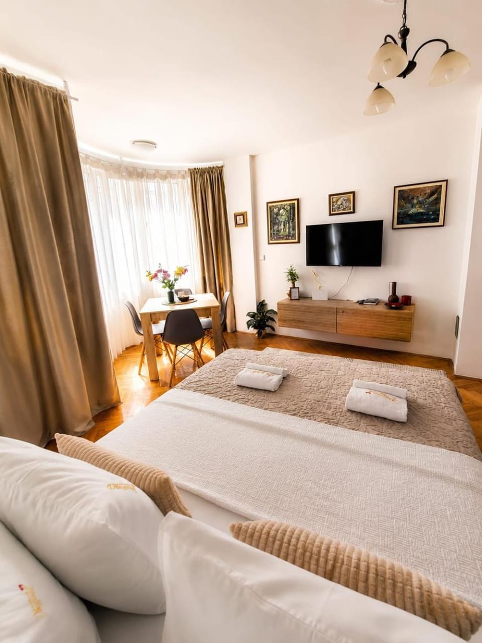 Apartments Dragulji Kruševac Central Stay Apartment in Serbia
