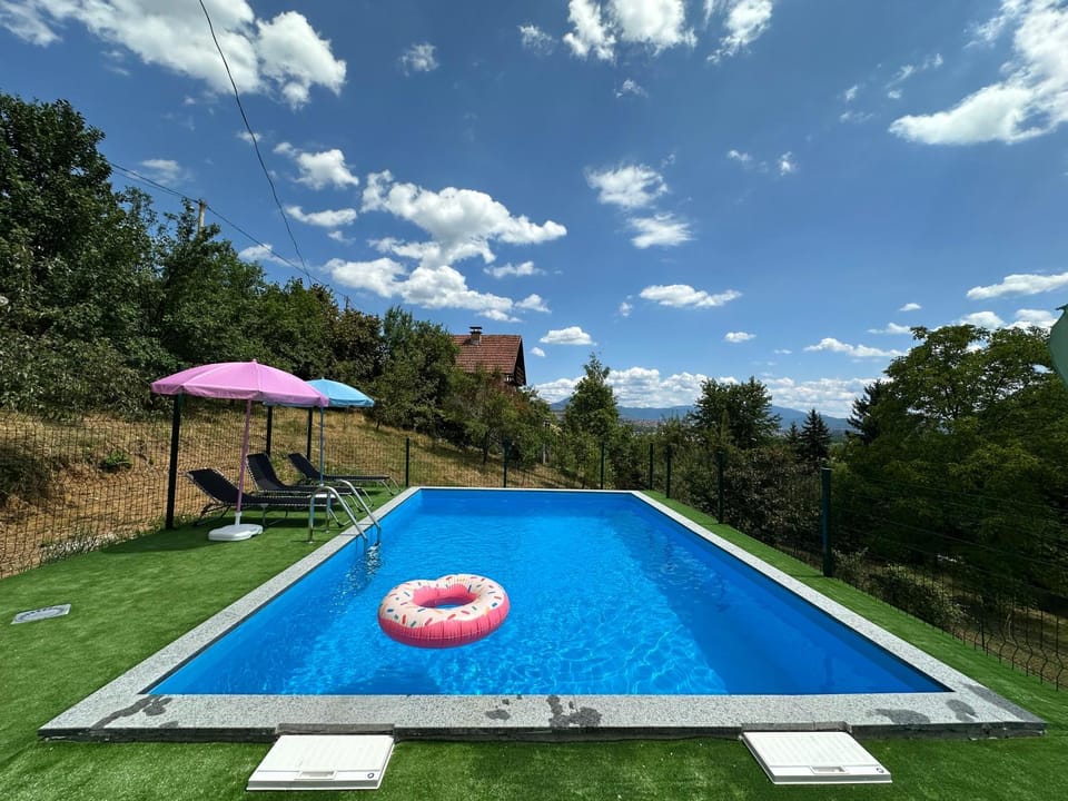 Spring, Pool view, Swimming pool