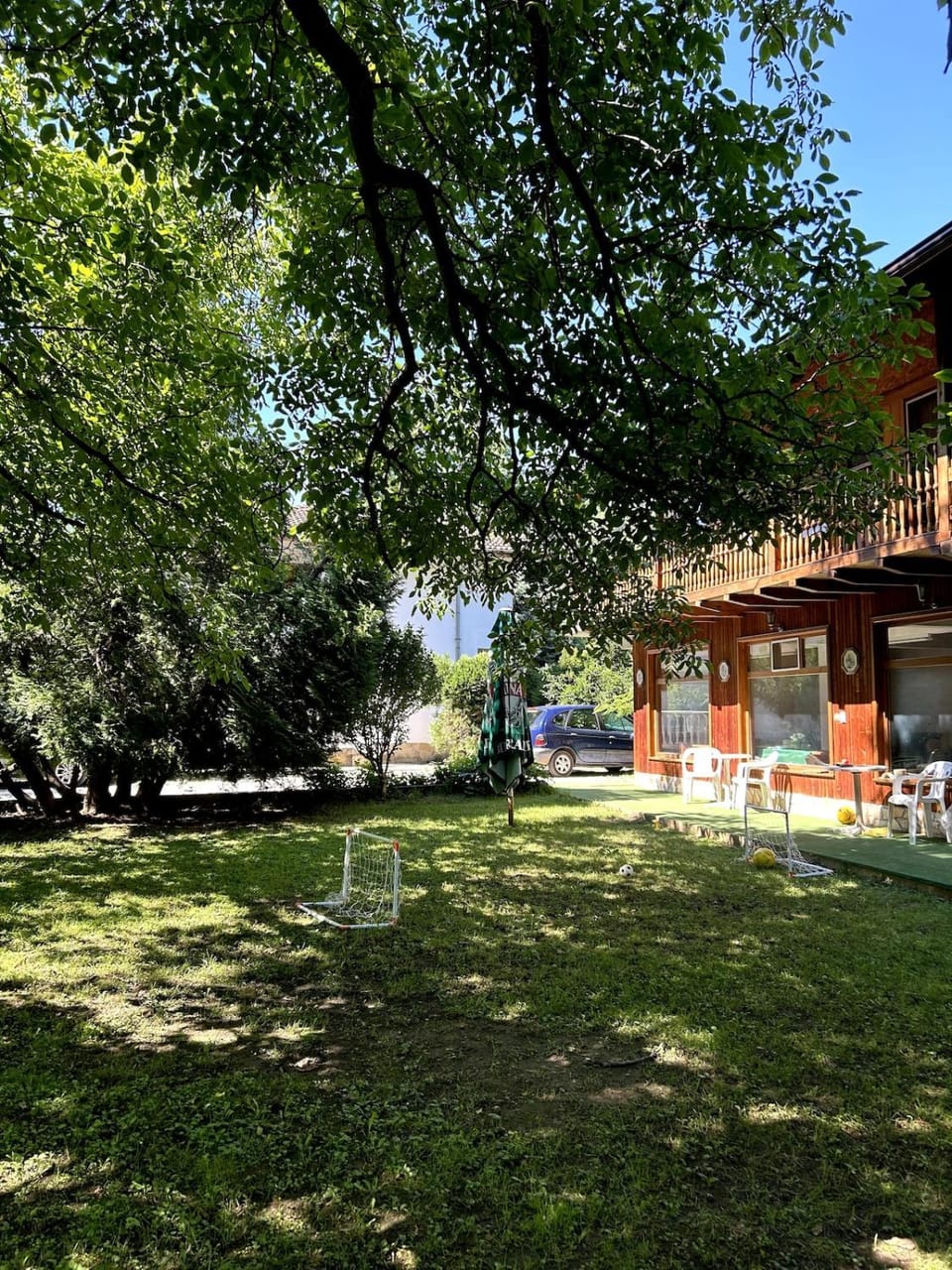 Property building, Day, Natural landscape, Garden