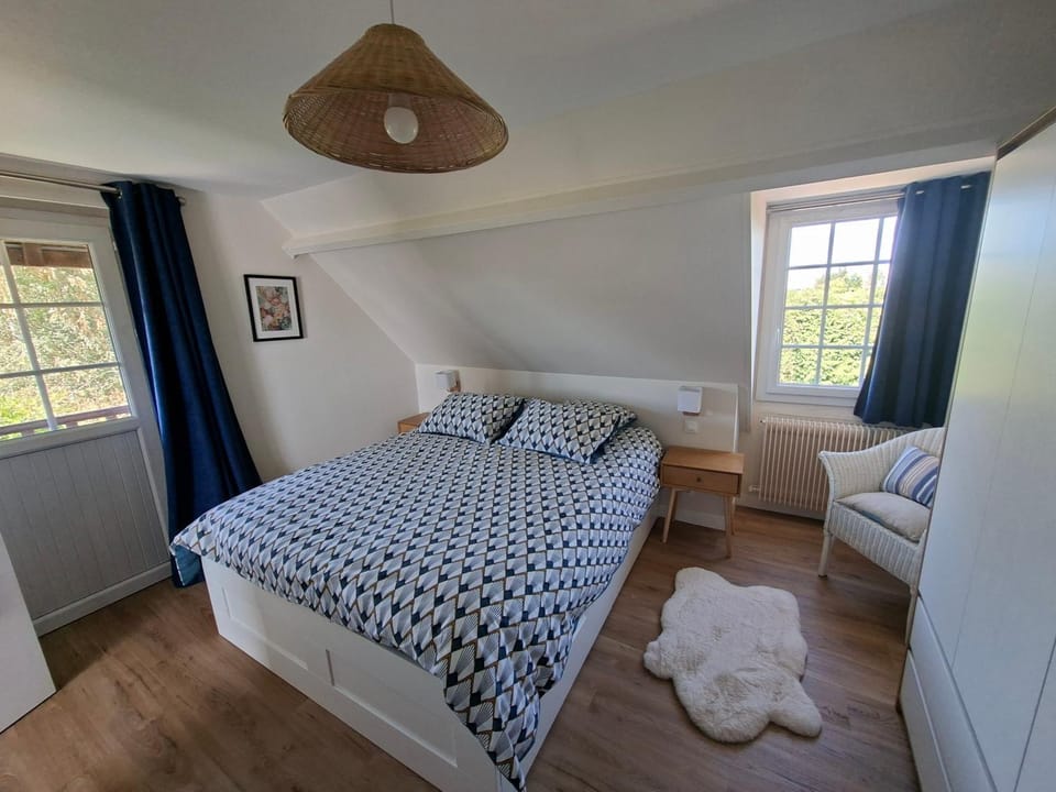 Duplex dans maison normande avec accès au jardin Apartment in Normandy