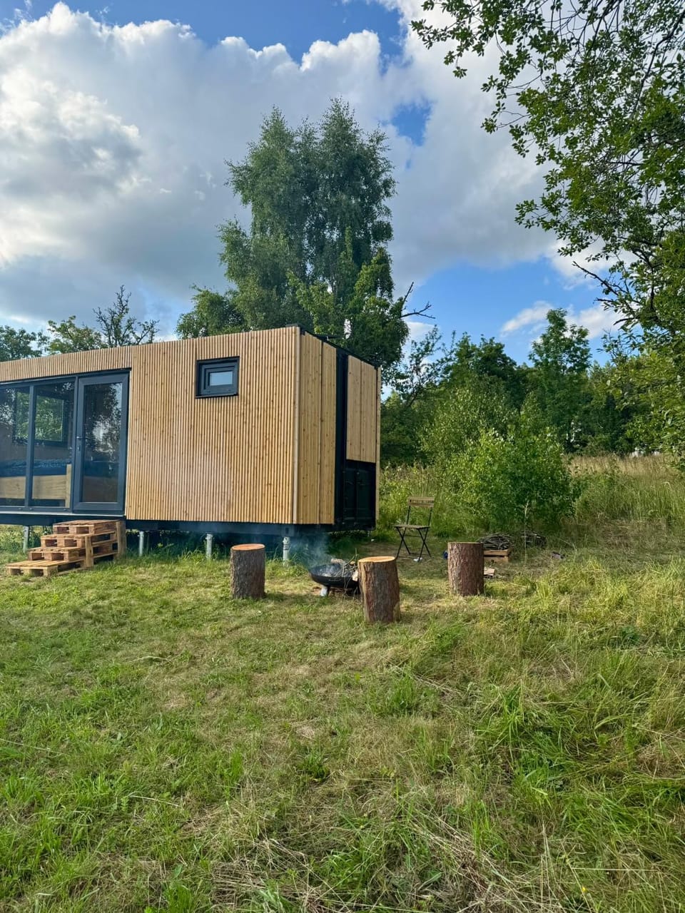 Property building, Natural landscape, Garden view