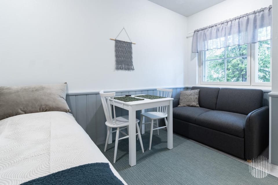 Living room, Photo of the whole room