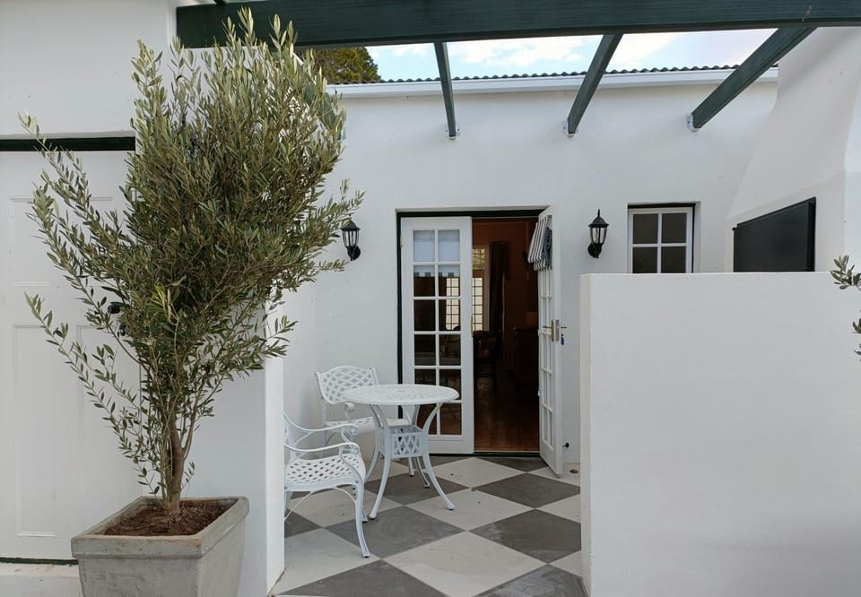 Patio, Balcony/Terrace, Seating area