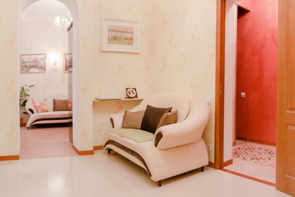 Квартира на Дерибасовской,рядом с Оперным театром Apartment in Odessa
