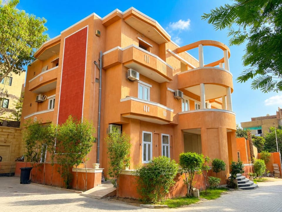 Property building, Day, Neighbourhood, View (from property/room), Balcony/Terrace, Street view