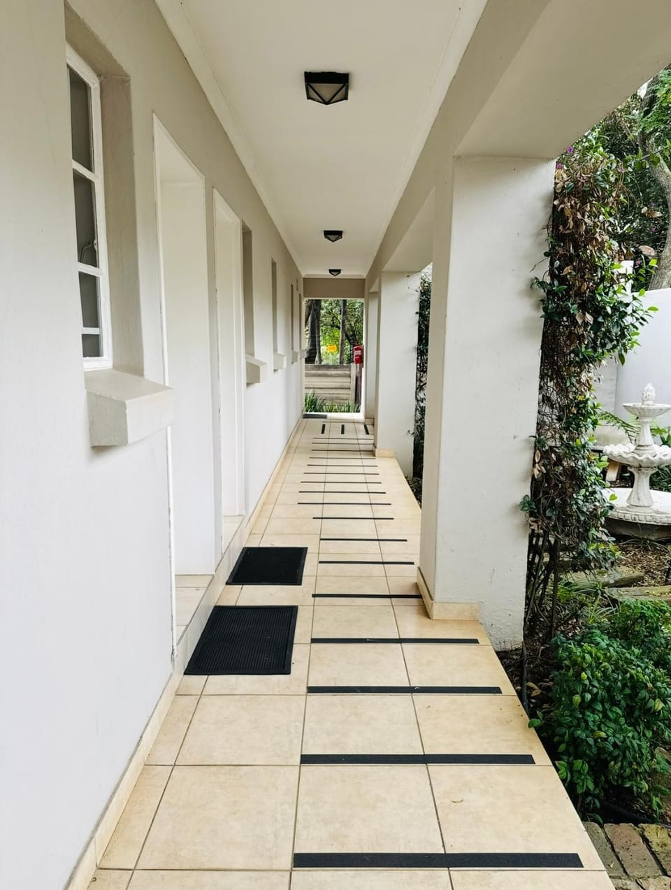 Facade/entrance