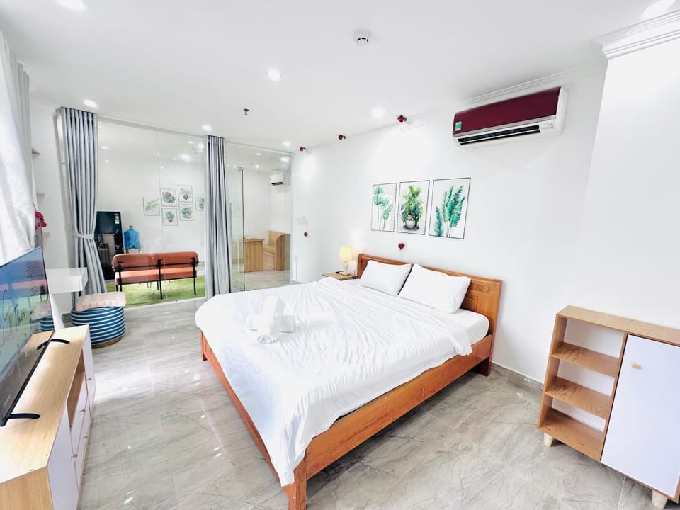 I RiverSide 201B I Cozy 1BR Retreat with Private Living Room W Kitchen Apartment in Ho Chi Minh City