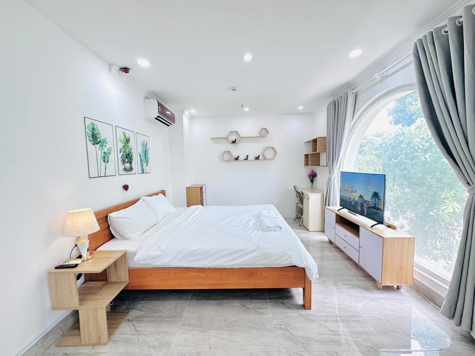 I RiverSide 201B I Cozy 1BR Retreat with Private Living Room W Kitchen Apartment in Ho Chi Minh City