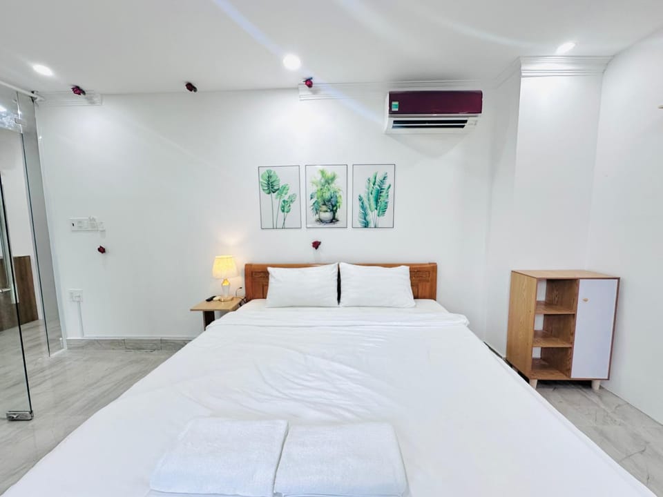 I RiverSide 201B I Cozy 1BR Retreat with Private Living Room W Kitchen Apartment in Ho Chi Minh City