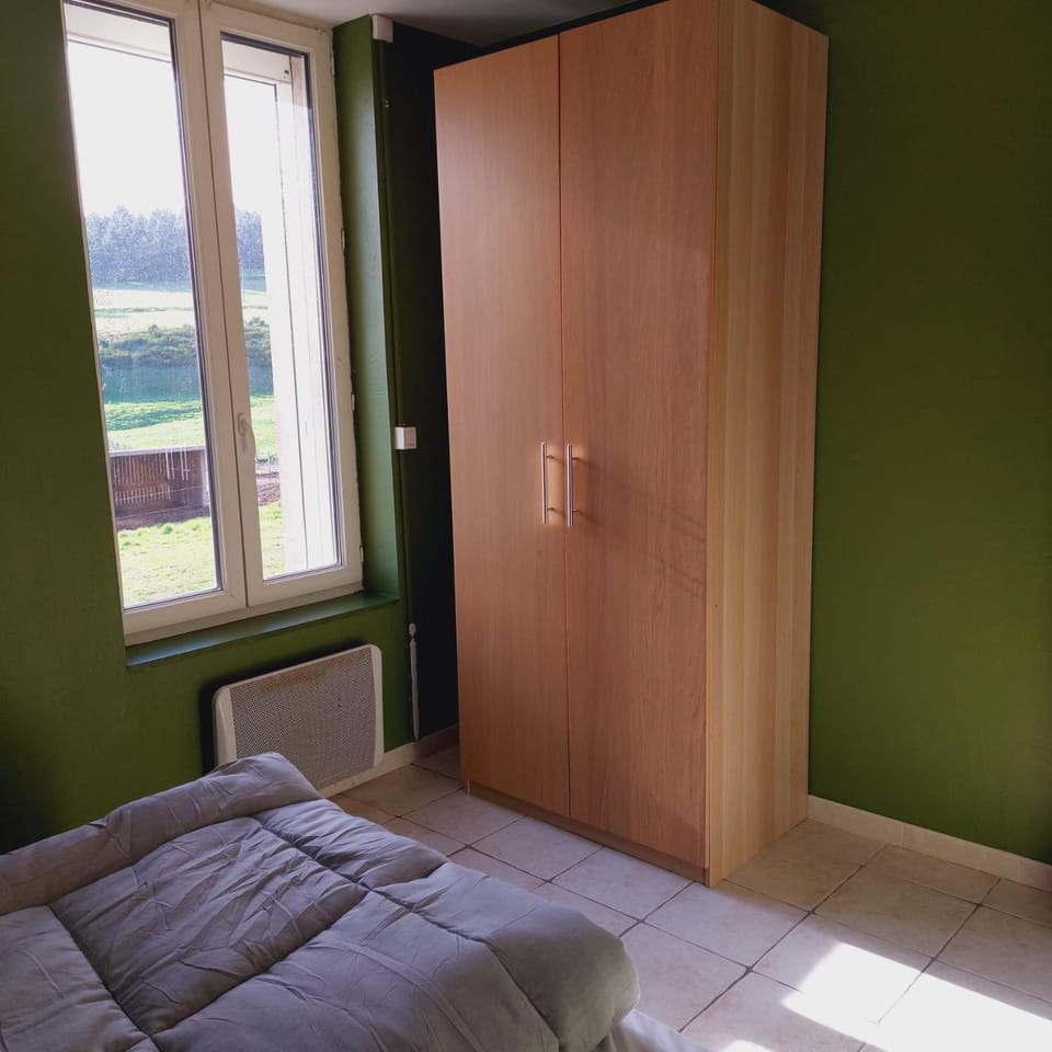 Bedroom, wardrobe