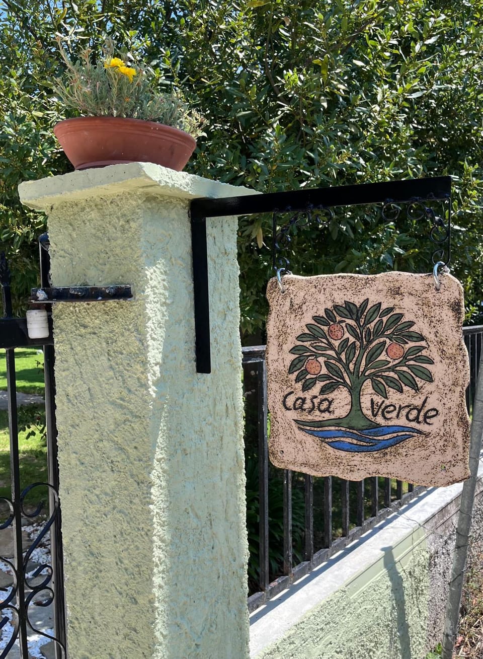 Facade/entrance, Logo/Certificate/Sign