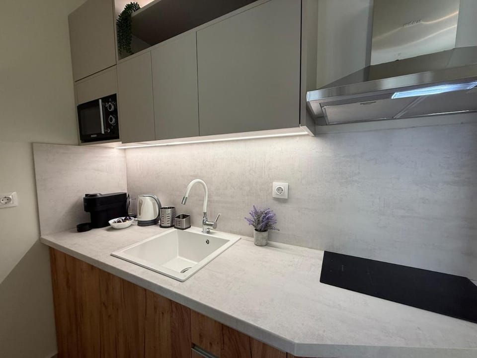 C1 Tsimiski Apartment in Thessaloniki