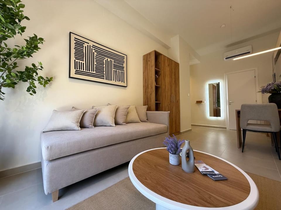 C2 Tsimiski Apartment in Thessaloniki