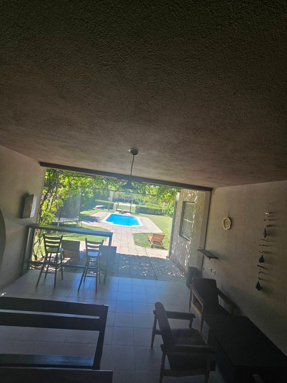 Day, Seating area